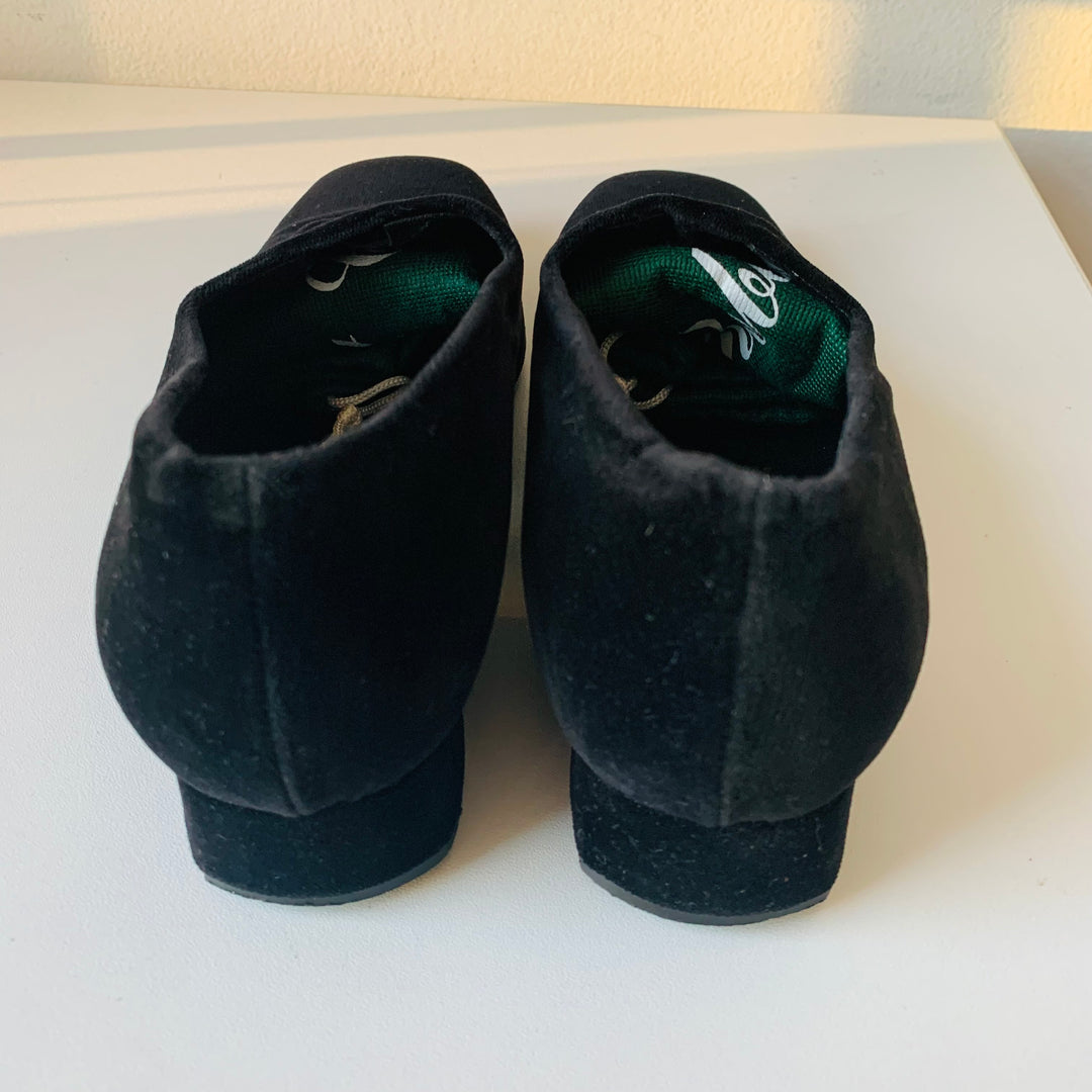 Robert Clergerie Black Velvet Slip On Heeled Loafer Size 8.5 Women’s
