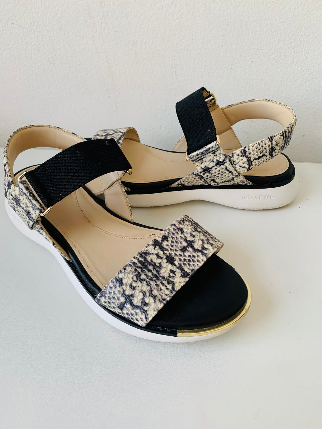 Cole Haan Grand Ambition Natural Corolla Print Sandals Size 7.5