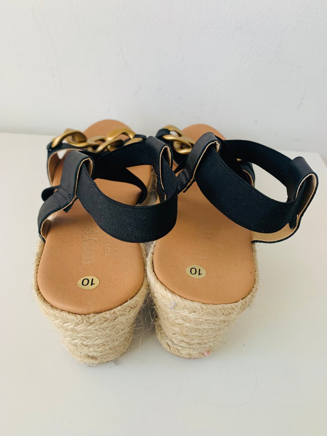Maypol Black With Gold Chain Wedge Sandals Size 10