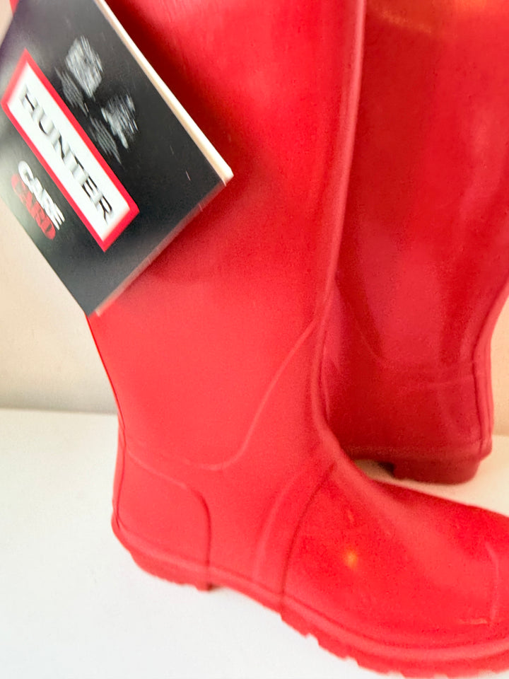 Hunter Classic Original Tall Red Gloss Rubber Boots Size 40/41 8 Male/9 Women’s USA NWT