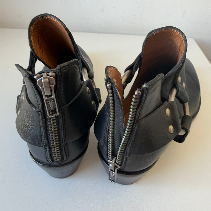 Frye Black Leather Ray Harness Back Zip Booties Size 7