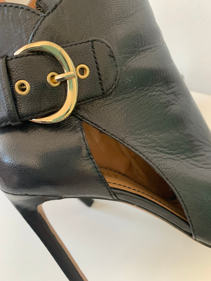Nine West Tricia Cut Out Black Leather Heeled Boot Size 7.5