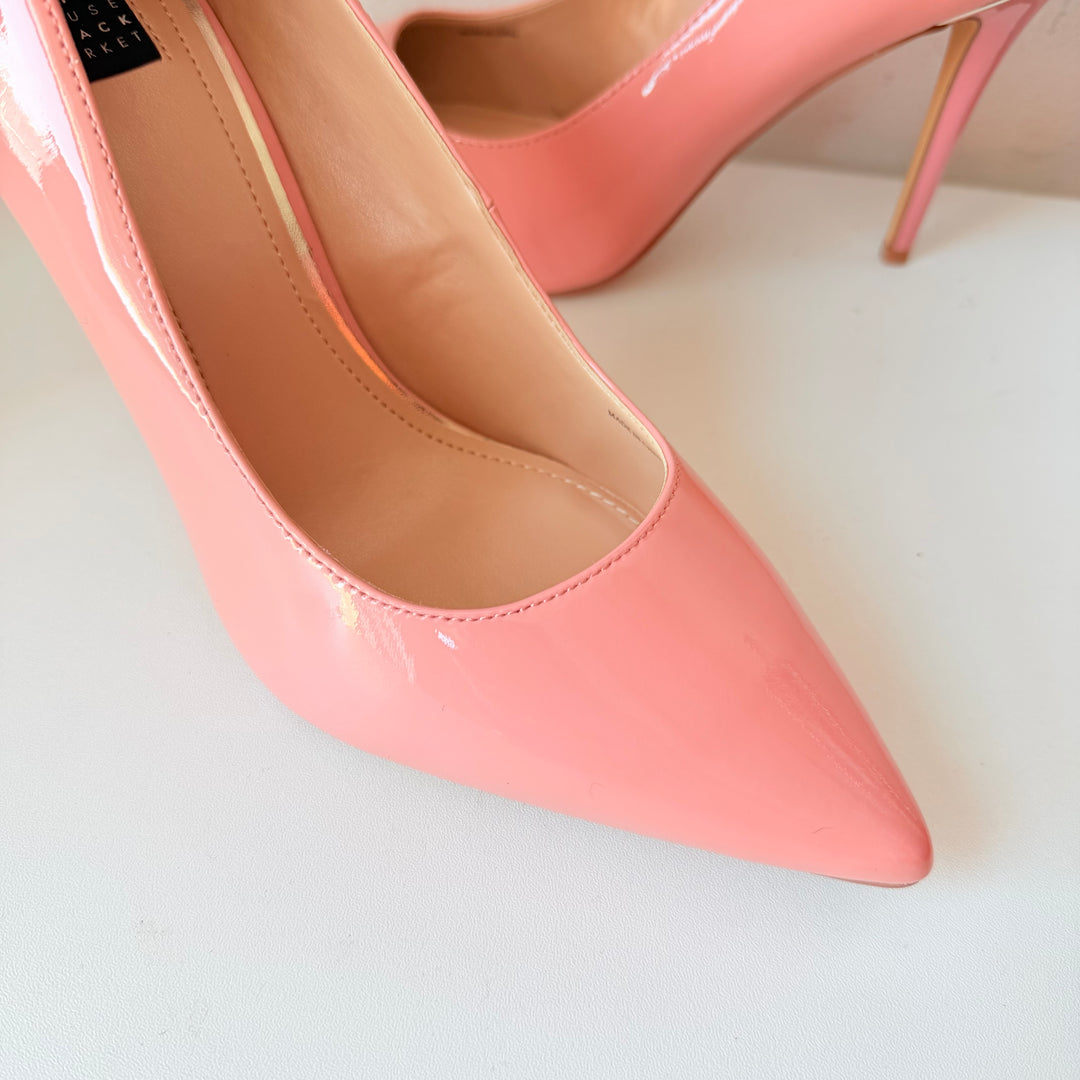 White House Black Market Olivia Antique Bloom Pumps Size 9 New