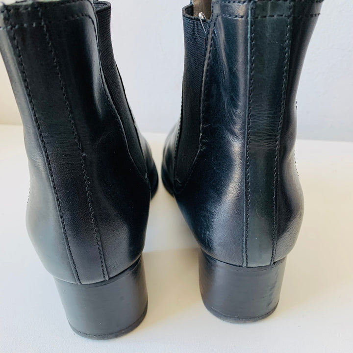 Seychelles Black Leather Slip On Boots Size 7