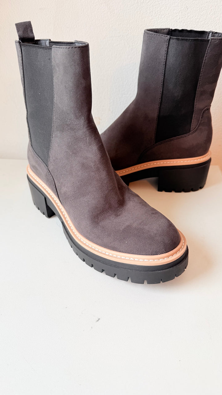 Open Edit Mya Lug Sole Chelsea Boots In Grey Size 9 New