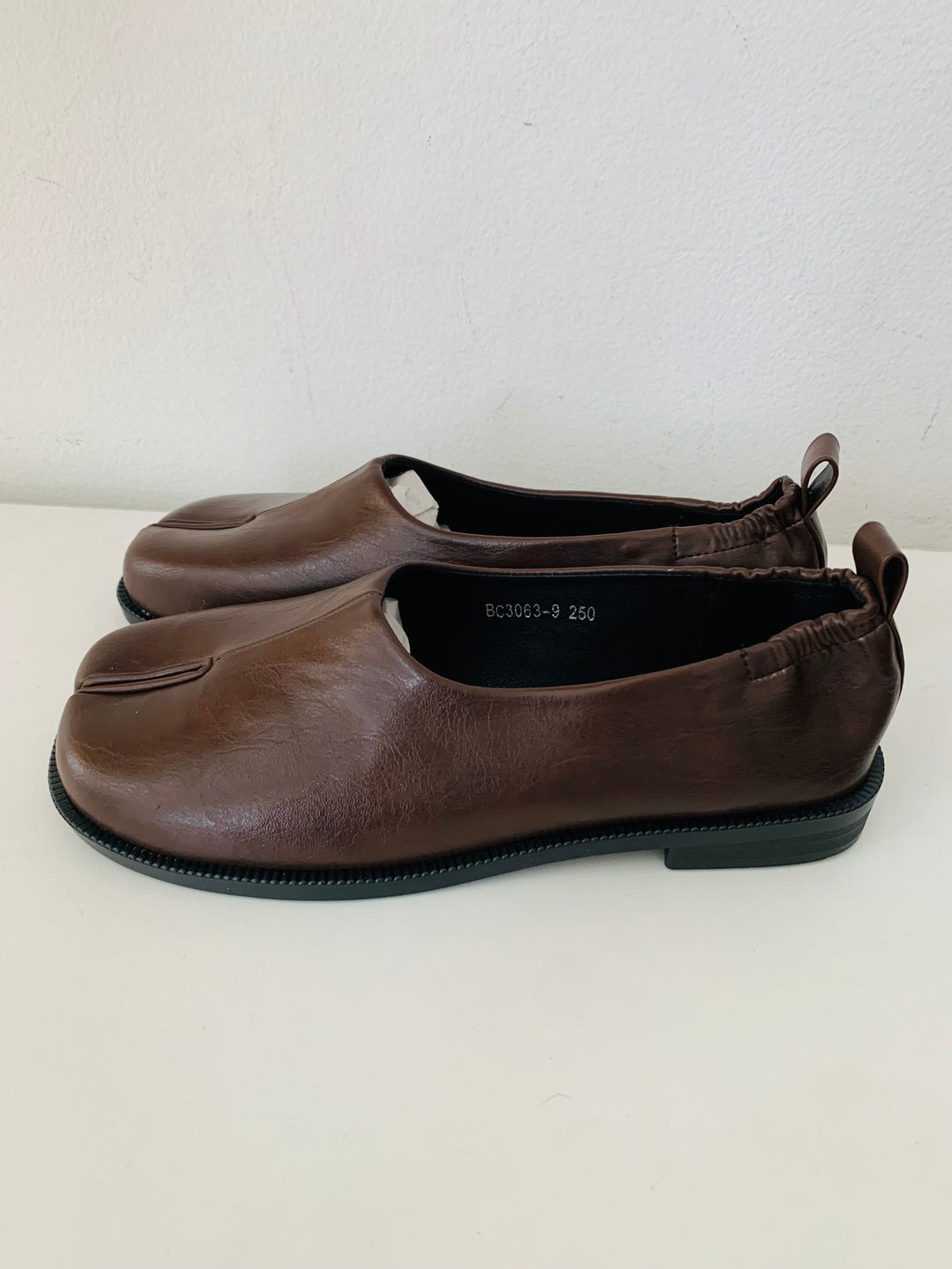 Raboesy Brown Leather Flats Size 40