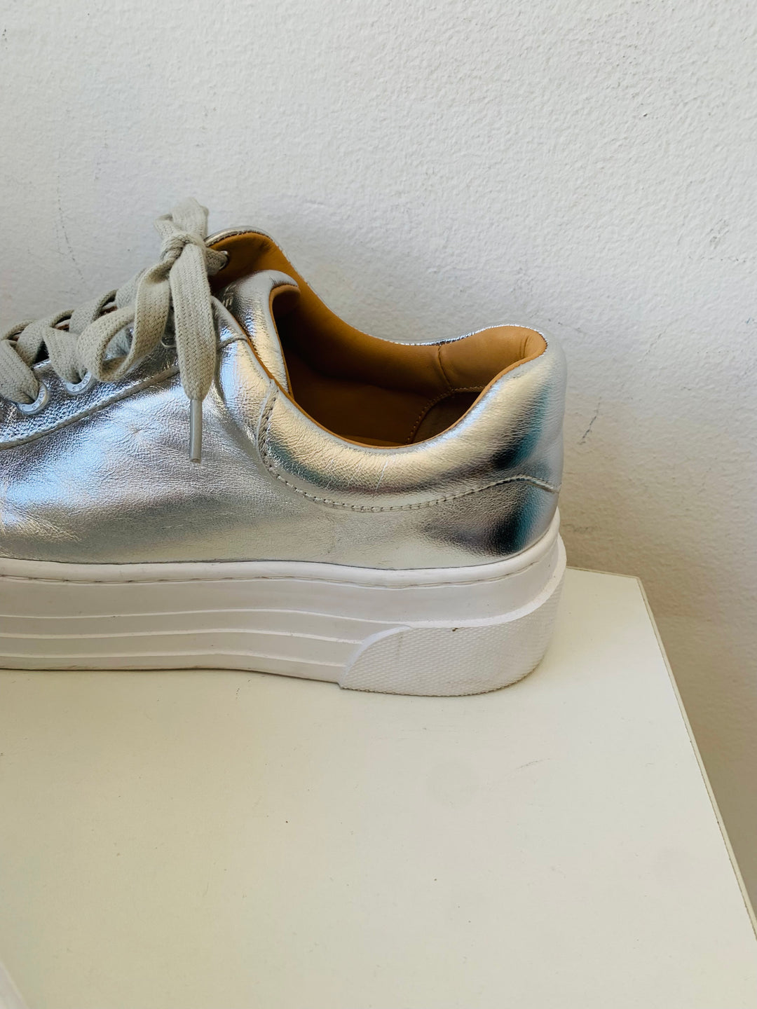J/Slides Amanda silver Leather Sneakers Size 8.5