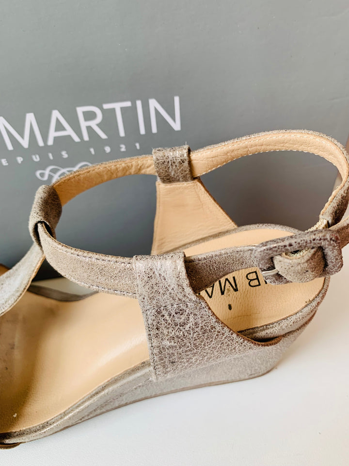 J.B. Martin Narnia Summer Bronze Metallic Suede Sandals Size 37