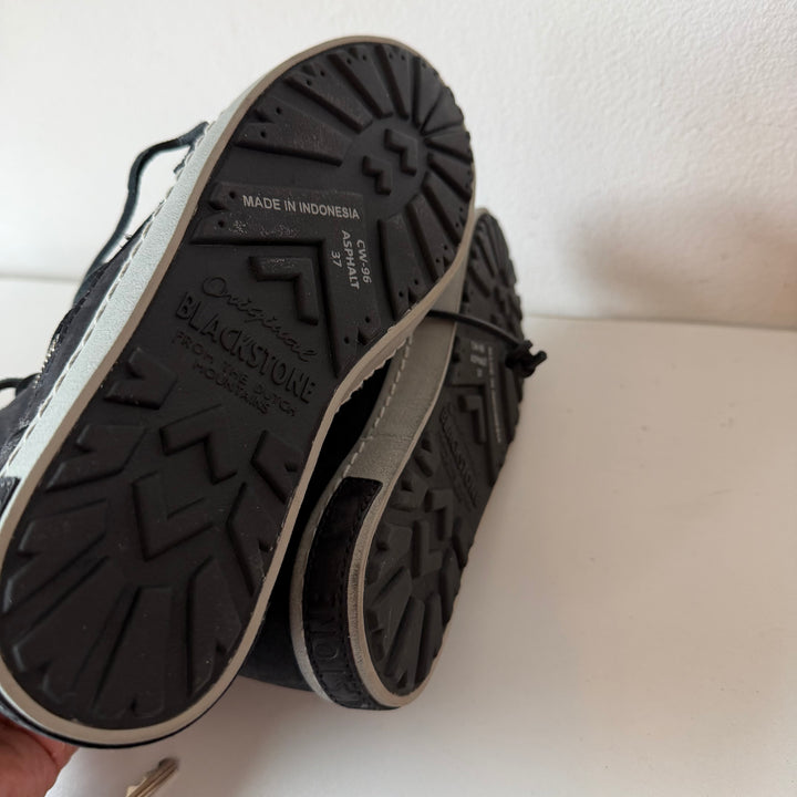 Blackstone ICON Emily CW96 Asphalt Sheepskin Boots Size 37