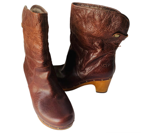 UGG Australia Lynnea Sheepskin Lined Brown Leather Boots Size 7