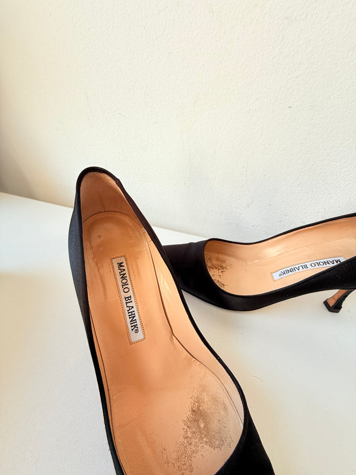 Manolo Blahnik Black Satin Pumps Size 36.5