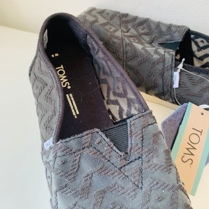 Toms Slip On Grey Shoes New With Tags Size 8
