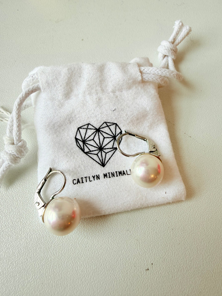 Caitlyn Minimalist Pearl Drop Pierced Earrings