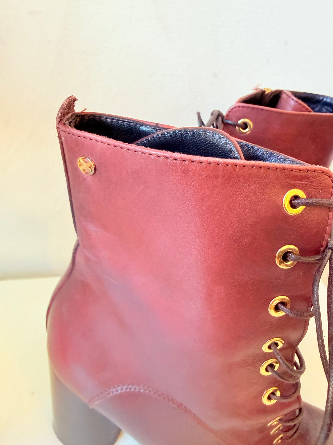 Capezanni Deep Brick Red Burnished Leather Lace Up Boots Size 37 ( Us 6.5)