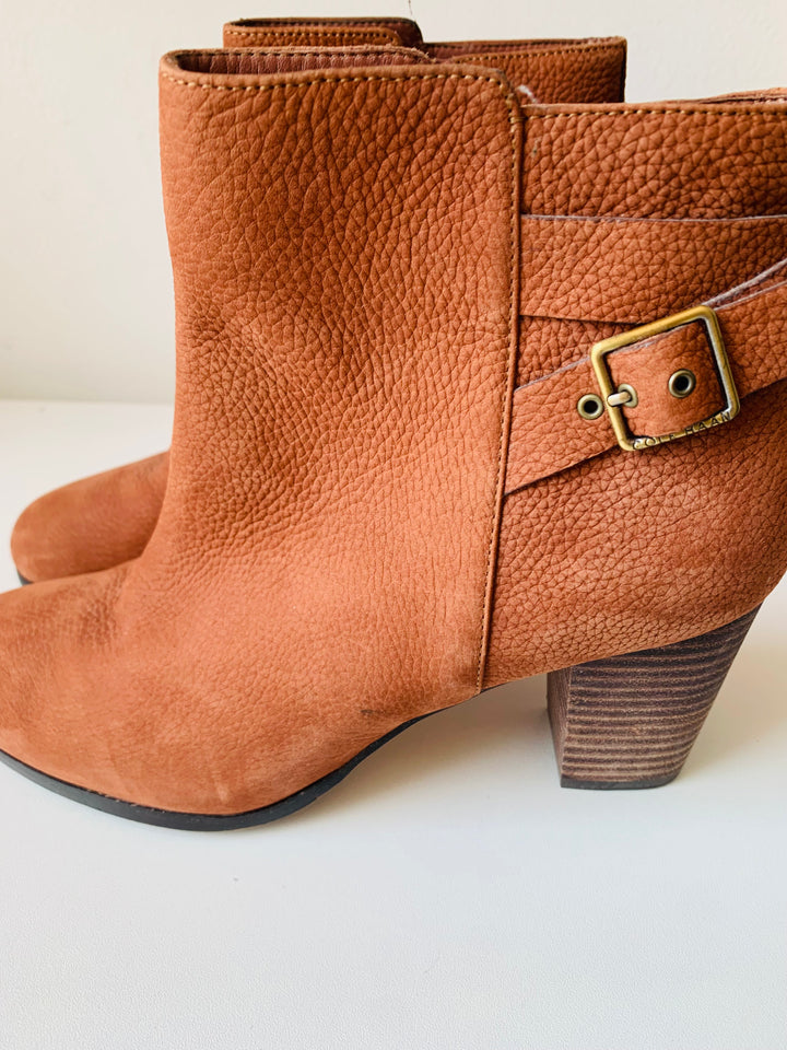 Cole Haan Brown Pebble Grain Leather Ankle Boots Size 7.5