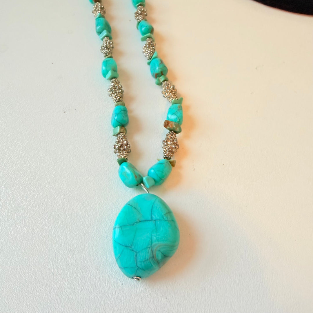 Faux Turquoise Pendent Necklace