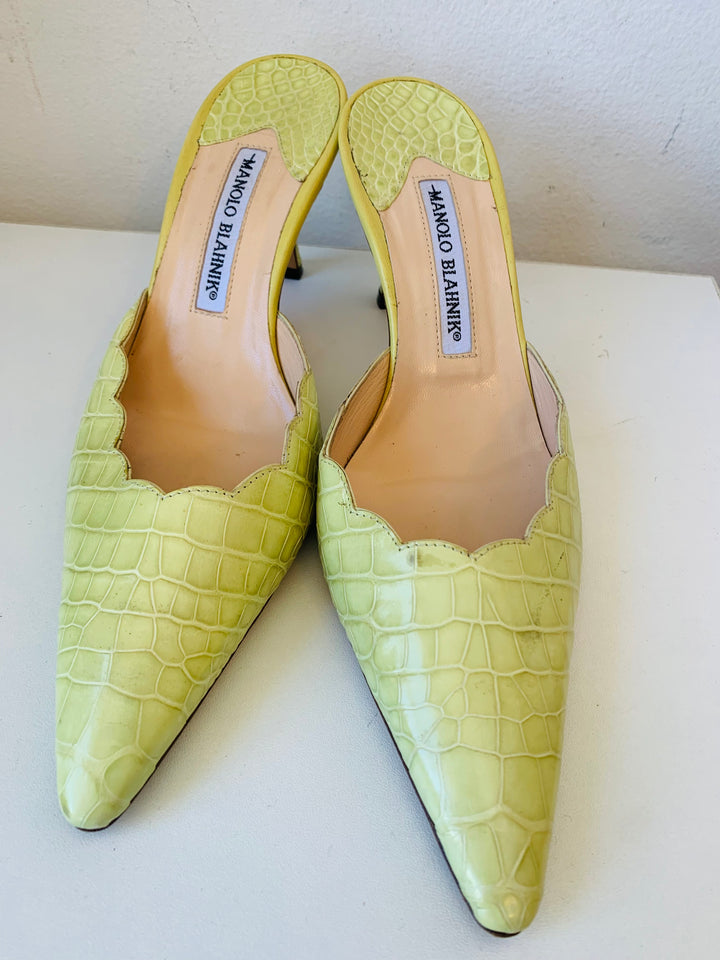 Manolo Blahnik Lime Green Textured Mules Size 38.5