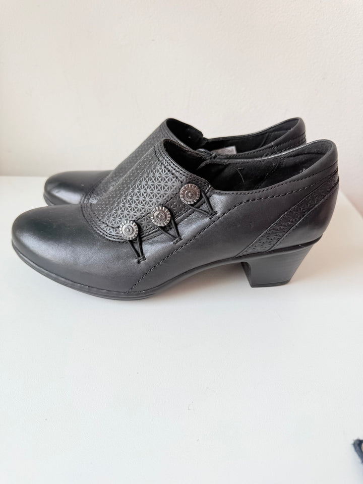 Cobb Hill By Rockport Kailyn Vamp Black Booties Women’s Size 9
