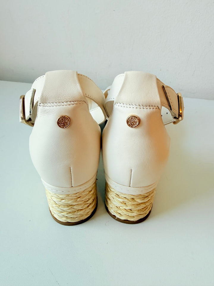 Vince Camuto Meterry Espadrille Sandals in Coconut Cream Size 9.5  Wide
