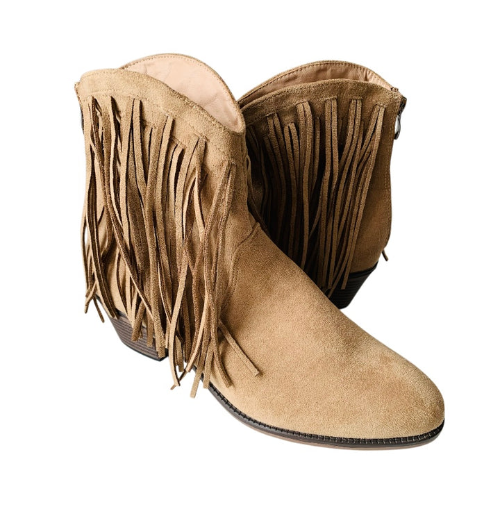Wild Diva Light Brown Suede Fringe Boots Size 9