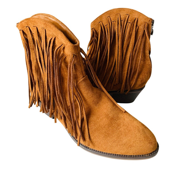 Wild Diva Brown Fringe Suede Boots Size 9