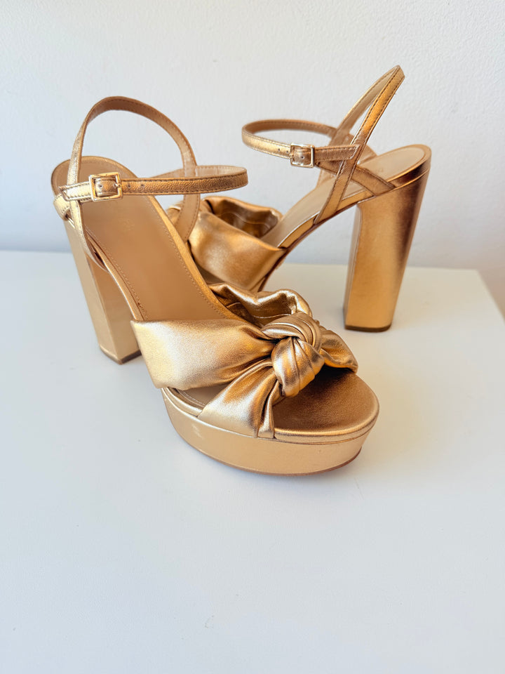 Michael Michael Kors Josie Gold Metallic Leather Knot Platform Open Toe Sandals Size 8