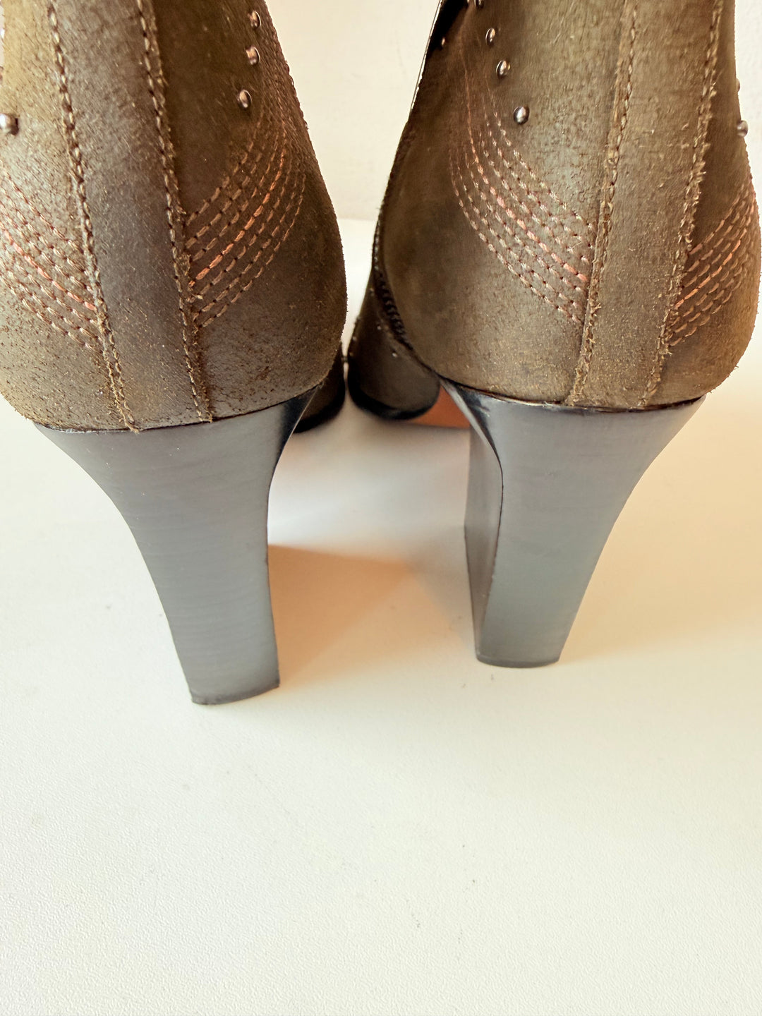 Donald Pliner Vegas HV Loden Antique Calf Suede Boots Size 11