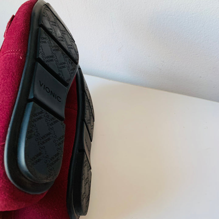 Vionic Bibiana Burgundy Suede Leather Loafers With Horsebit Buckle Size 6