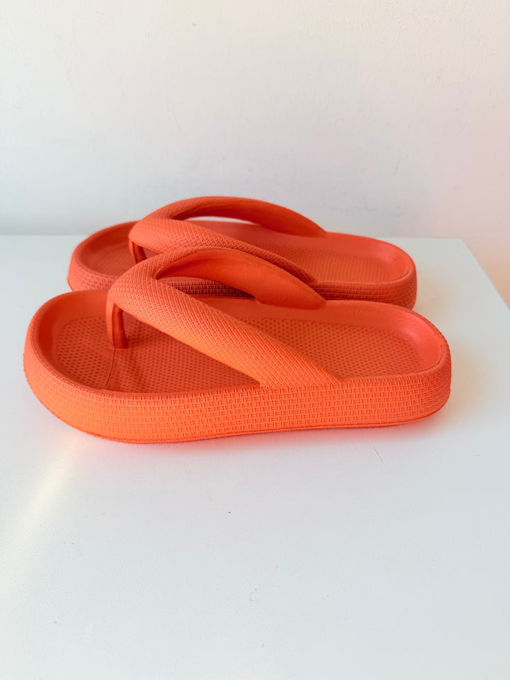 The Cloudies Orange Waterproof Flip Flops New Size 36-37
