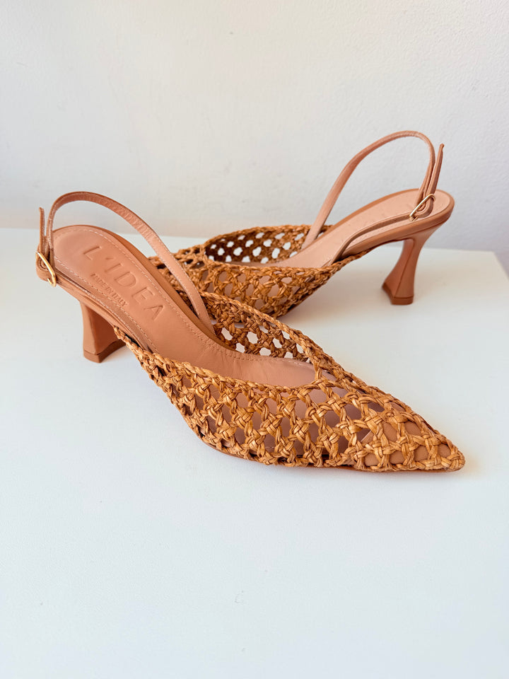 L’Idea Eli Woven Natural Leather Pump Size 38 New