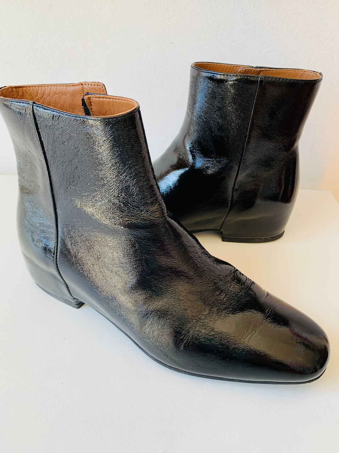 Aquatalia Ulyssa Black Patent Leather Boots Size 8