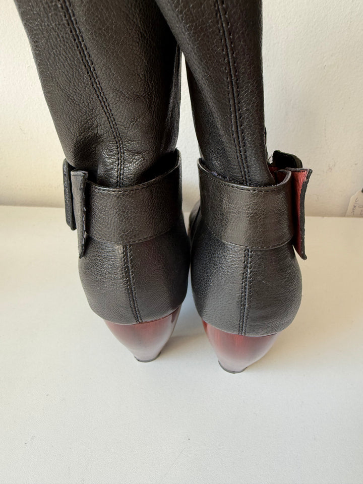 Faryl Robin Black Leather Ankle Boots With Wood Heels Size 9