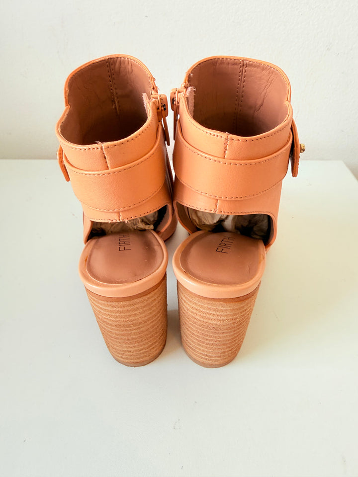 Firth Leather Light Peach Peep Toe Bootie The Shay Model Size 6.5