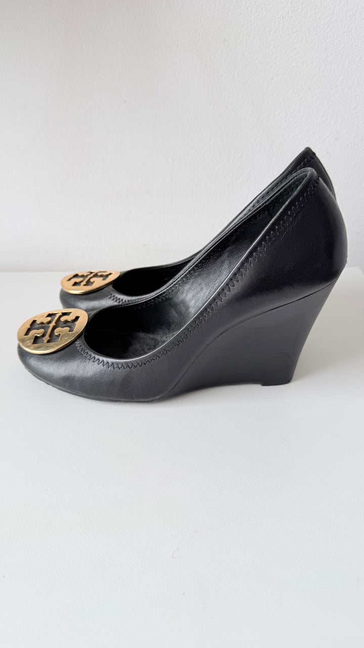 Tory Burch Sophie Black Leather Wedge Pumps Size 8.5