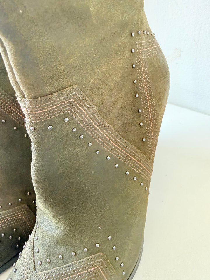 Donald Pliner Vegas HV Loden Antique Calf Suede Boots Size 11
