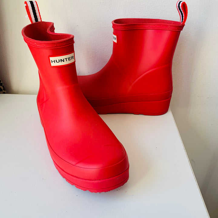 Hunter Red Rubber Ankle Boots Size 9
