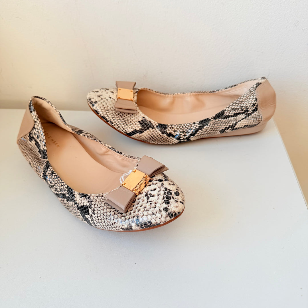 Cole Haan Grand OS Tail Bow Ballet Flats In Natural Brown Beige Snakeprint Size 10.5
