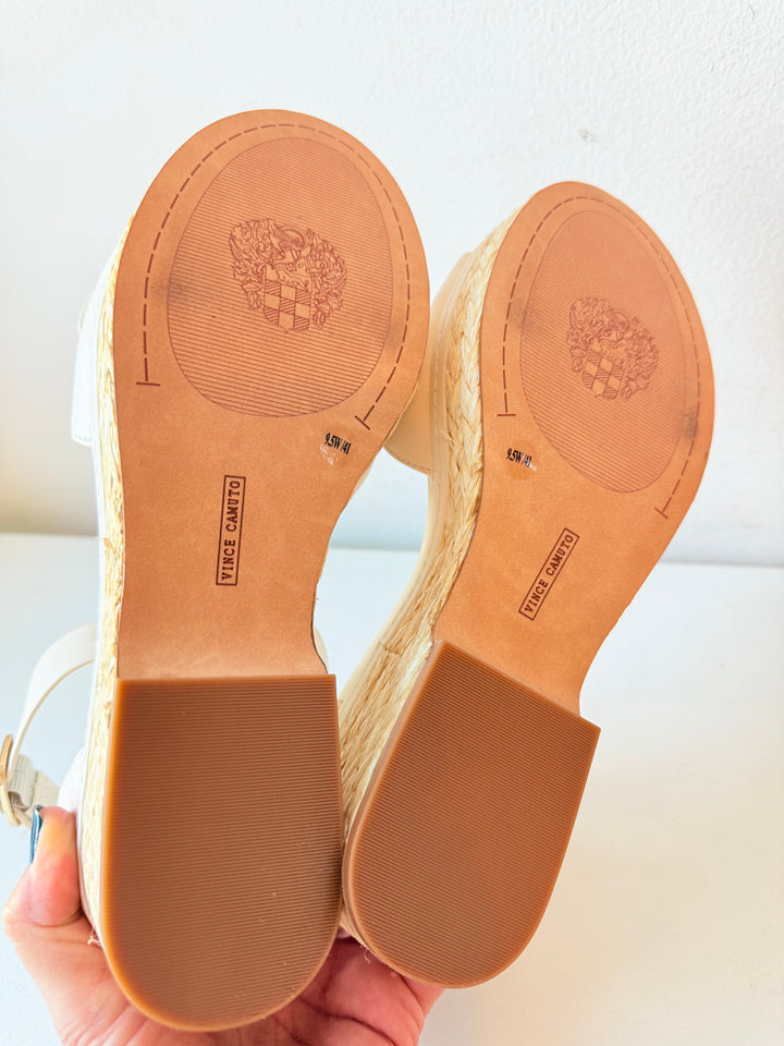 Vince Camuto Meterry Espadrille Sandals in Coconut Cream Size 9.5  Wide
