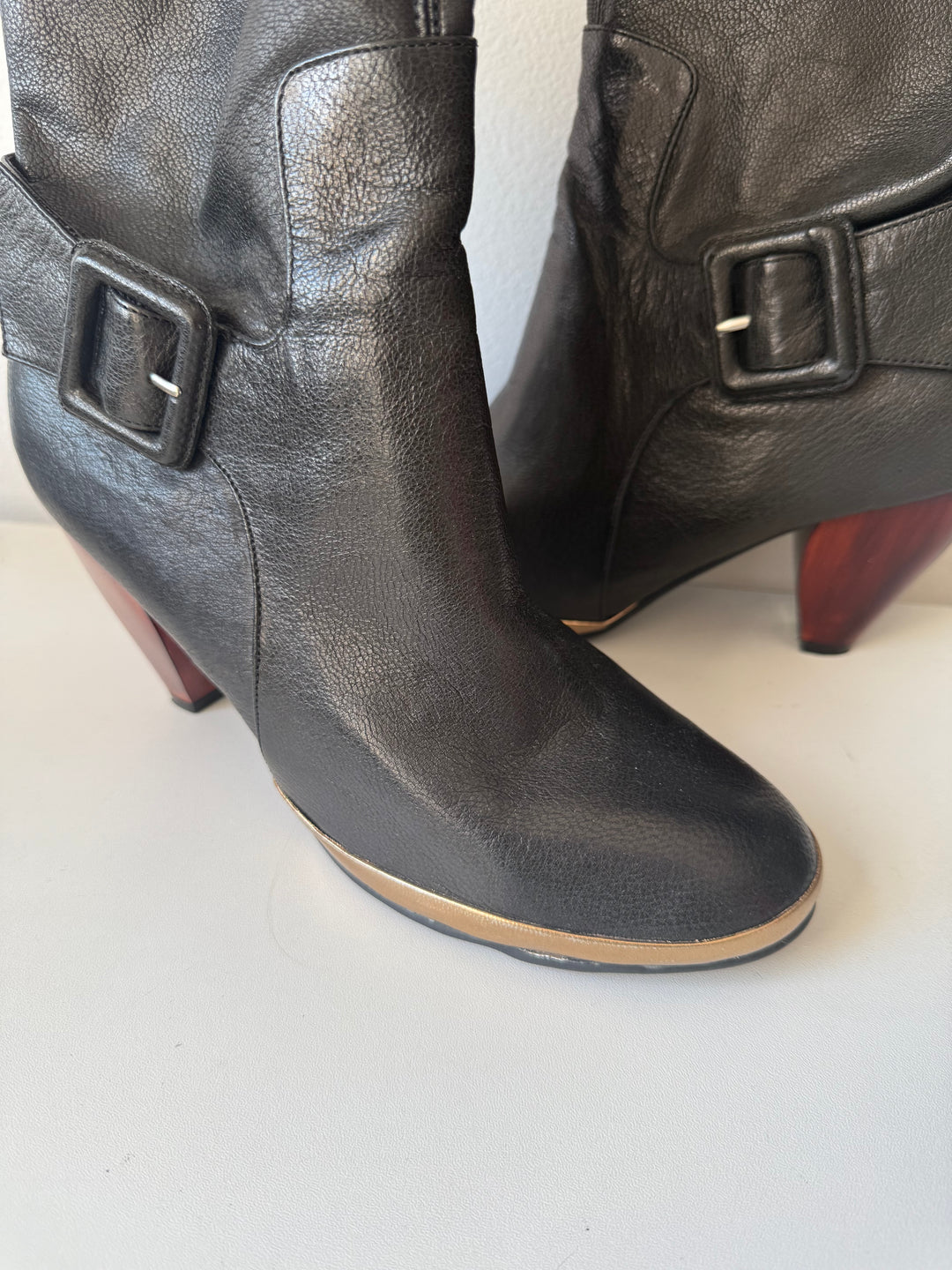 Faryl Robin Black Leather Ankle Boots With Wood Heels Size 9