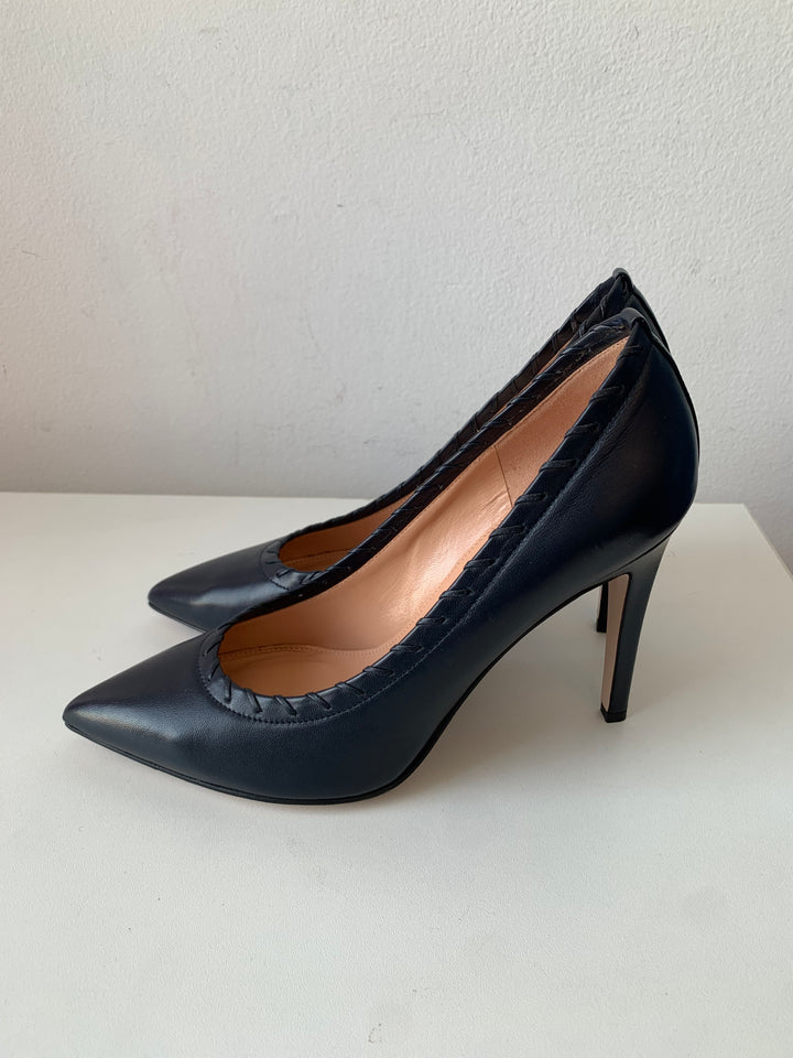 Brookes Brothers Deep Navy Blue Leather Whipstitch Pointed Toe Pumps Size 9 New