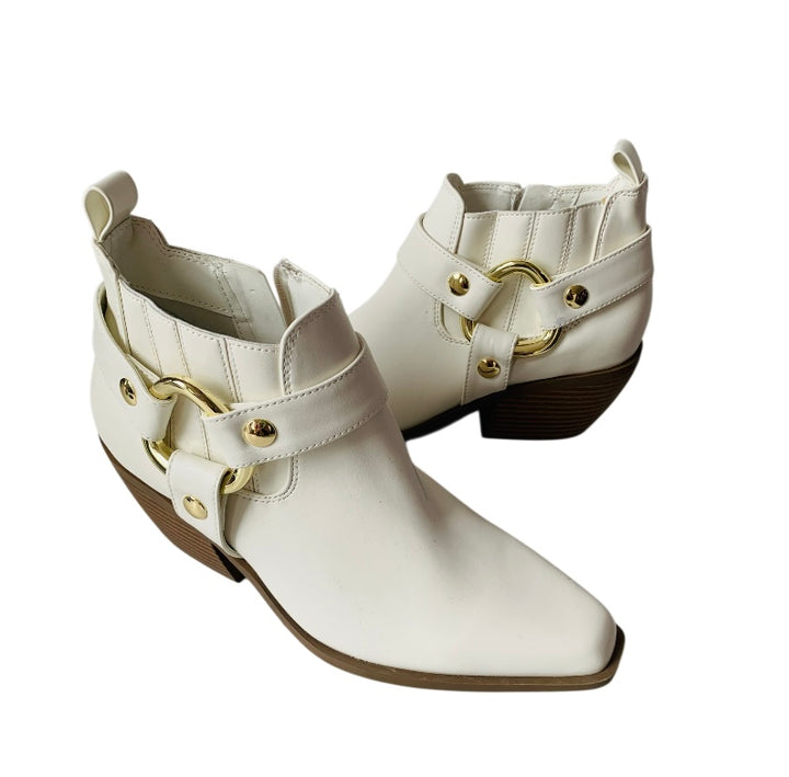 GBG Los Angeles White Vegan Ankle Cowboy Boots Size 6.5
