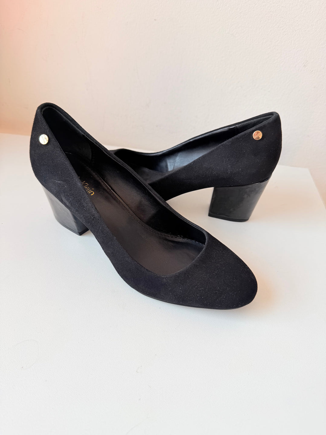 Calvin Klein Classic Kasey Black Suede Block Heel Pumps Size 7
