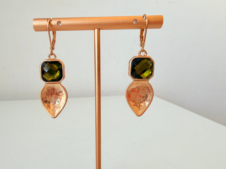 Robert Lee Morris SOHO  Green Sculpted Gold Drop Pierced Earrings