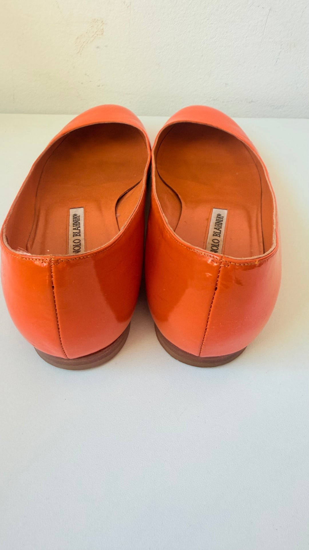 Manolo Blahnik Tere Patent Orange Flats Size 37