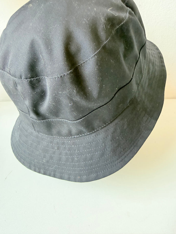 Burberry Black Bucket Hat Size Large