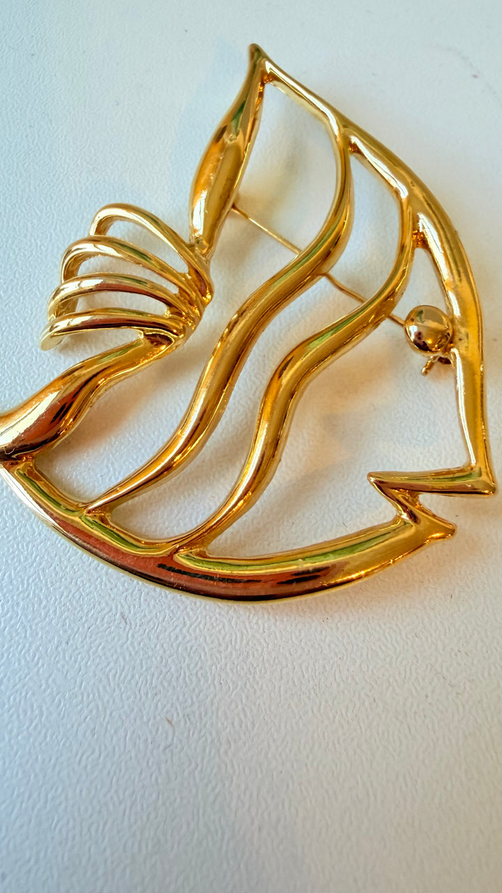 Gold Tone Fish Brooch