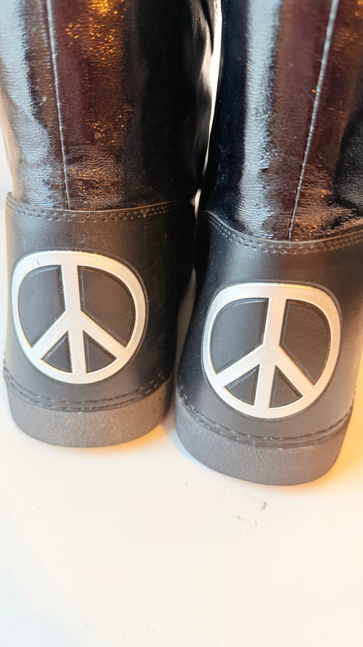 Love Moschino Crystal Logo Heart Embellished Snow Boots Size 42