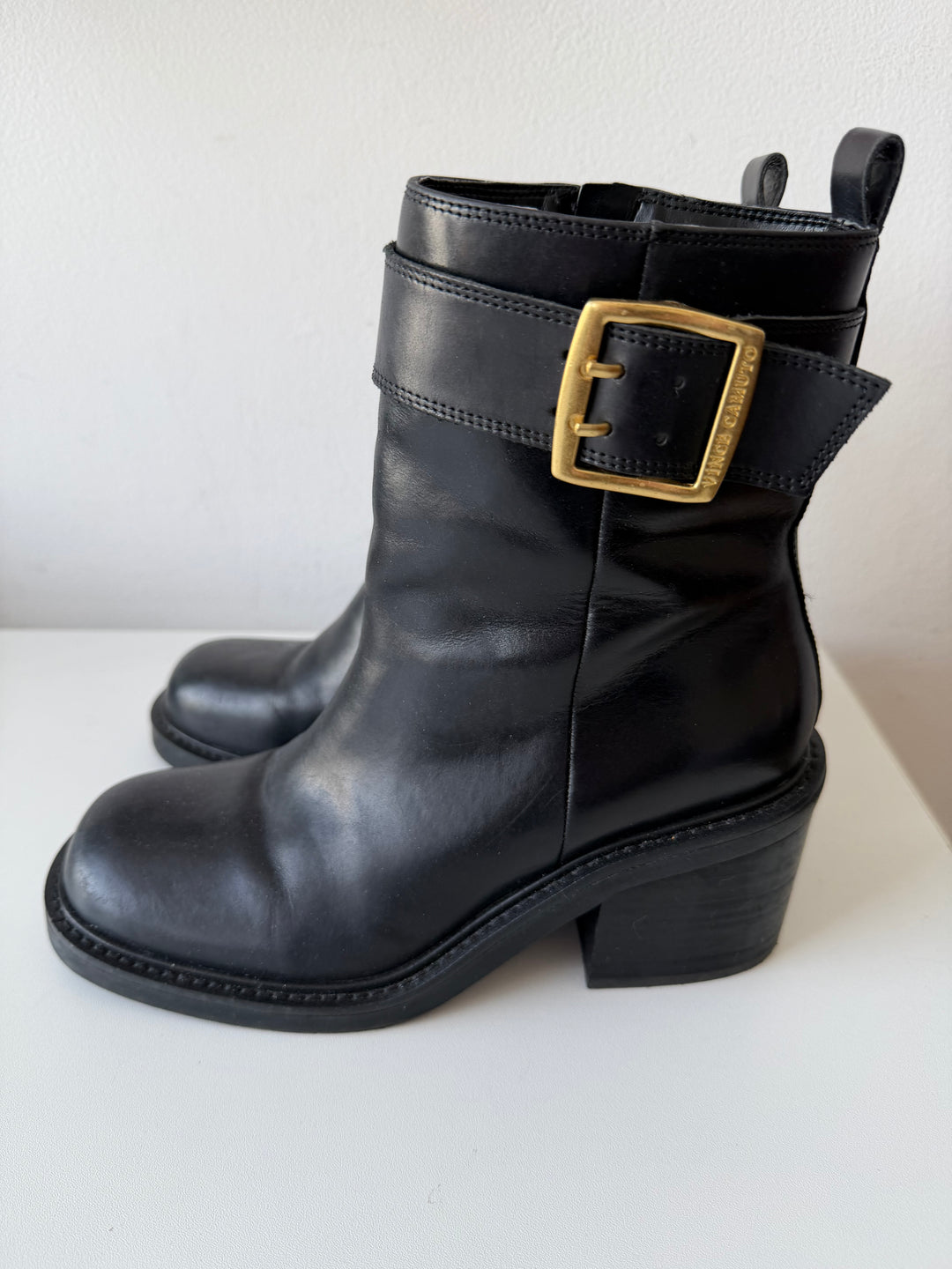 Vince Camuto Bembonie Stacked Leather Heel Bootie In Black Size 8.5 Women’s