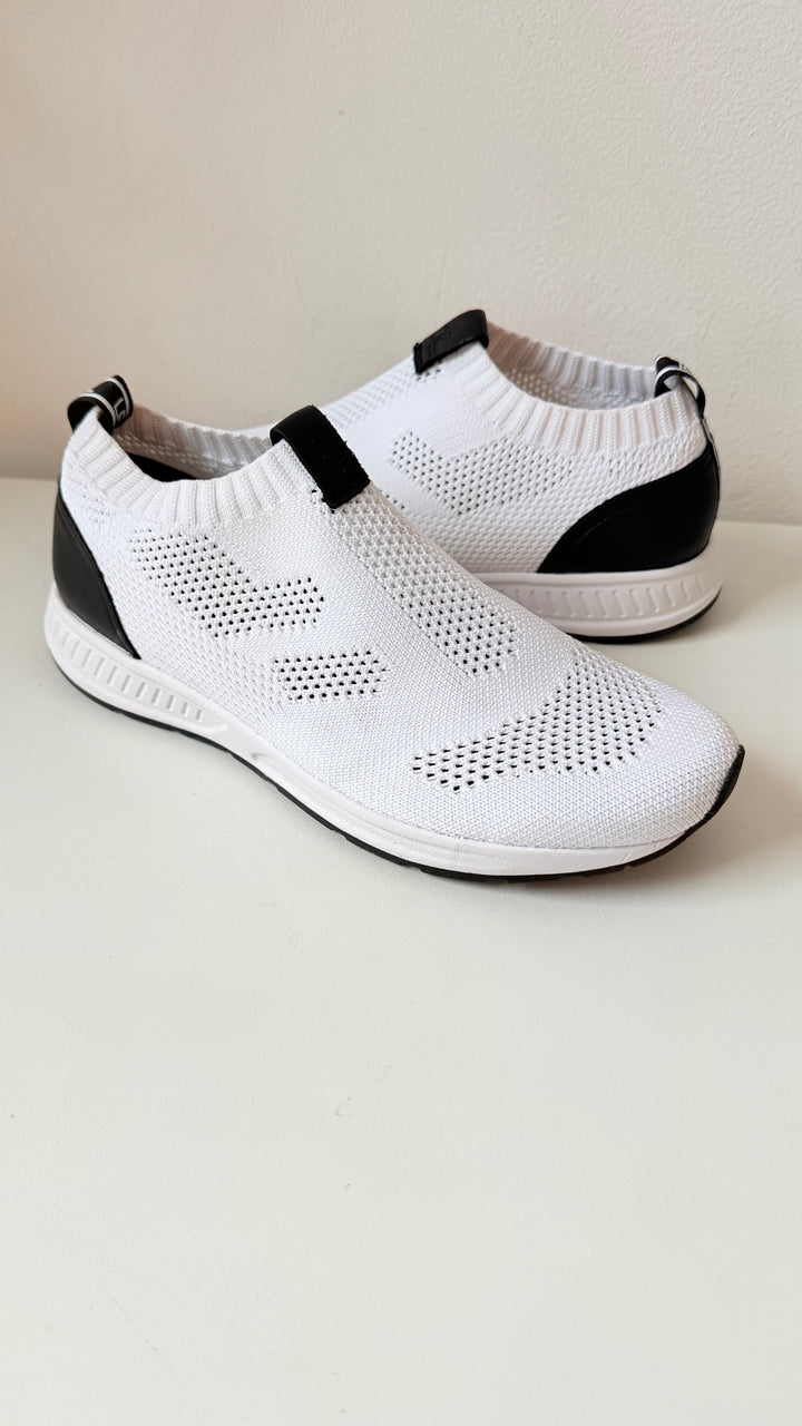 Ralph Lauren Kacie Slip On Sneakers In White & Black Size 8 New Women’s