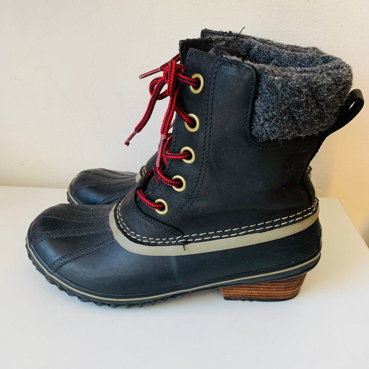 Sorel Women’s Slimpack II Lace Boots in Black Kettle Size 8.5